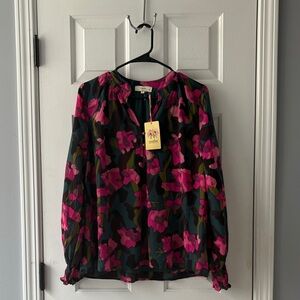 NWT ENTRO Floral Blouse